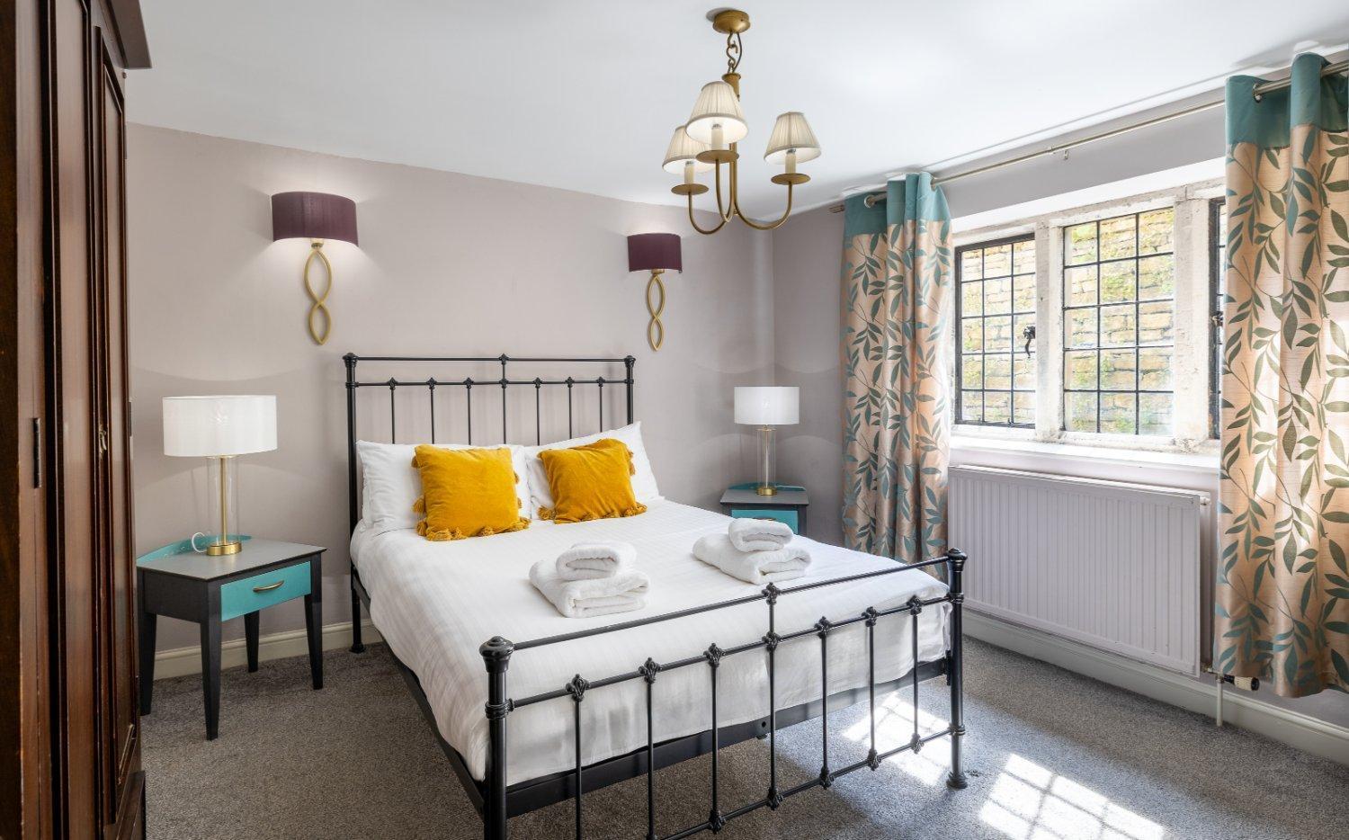 The Old School Rooms Beautiful Georgian Apartment, Sleeps 12 With Wifi And Parking, Near Bath Box  Bagian luar foto