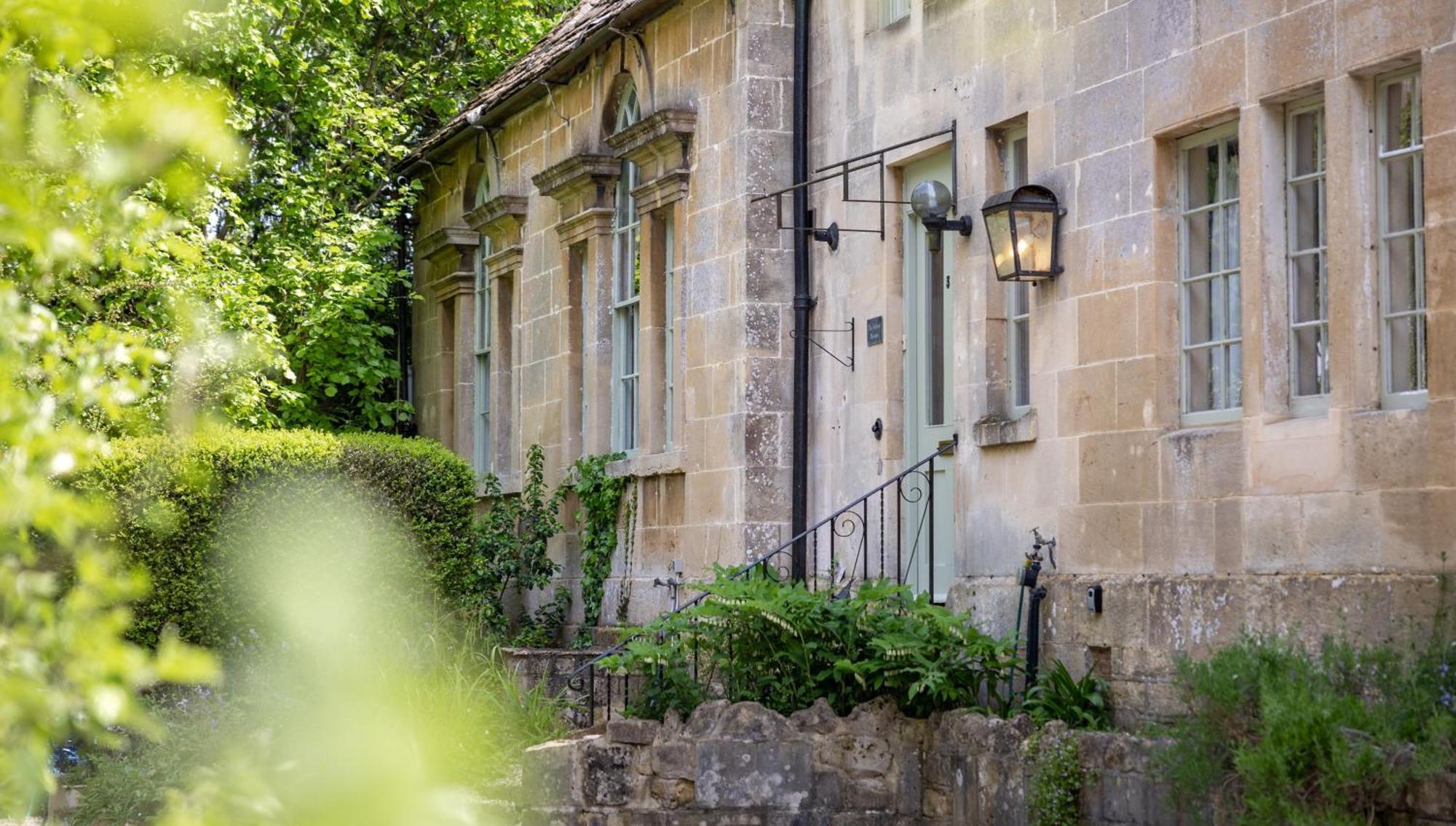 The Old School Rooms Beautiful Georgian Apartment, Sleeps 12 With Wifi And Parking, Near Bath Box  Bagian luar foto